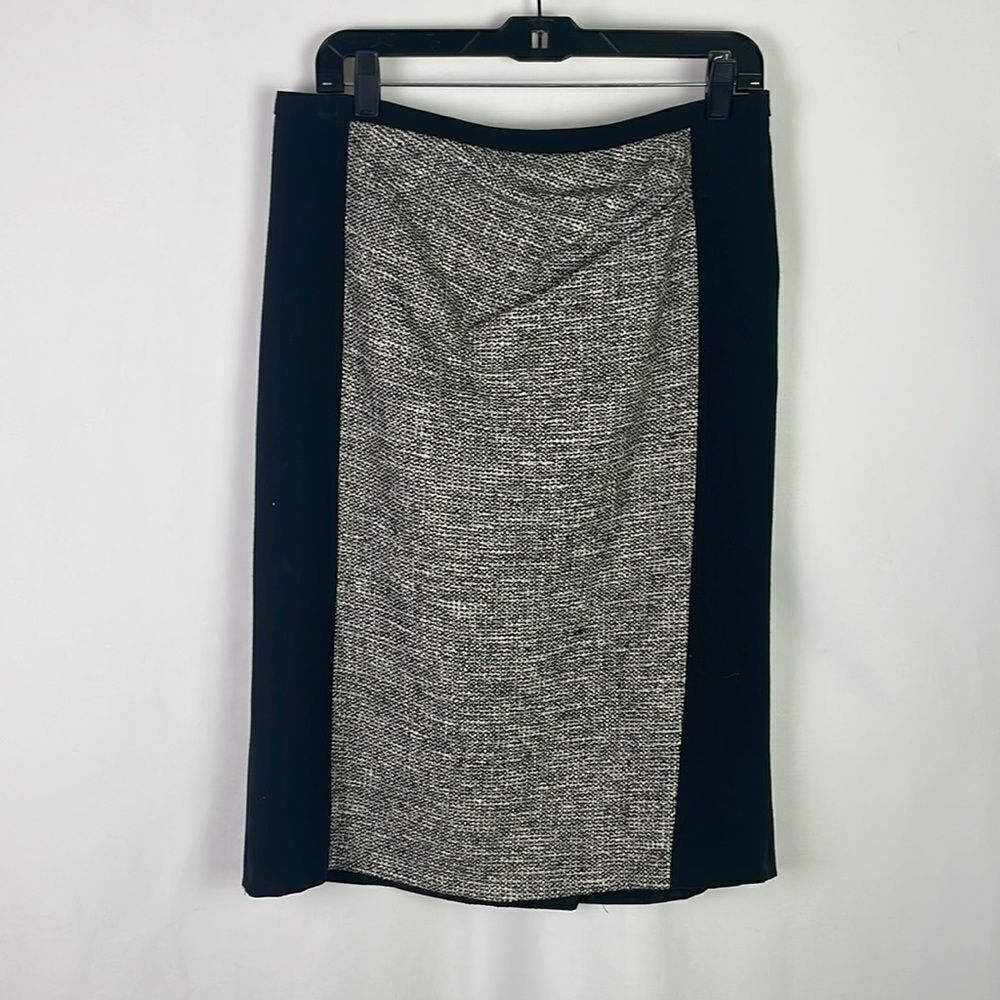 Max Mara Grey Tweed With Black Trim Skirt